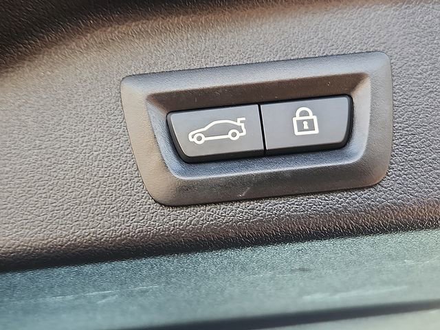 Used 2022 BMW X5 xDrive45e w/ Luxury Seating Package image 30