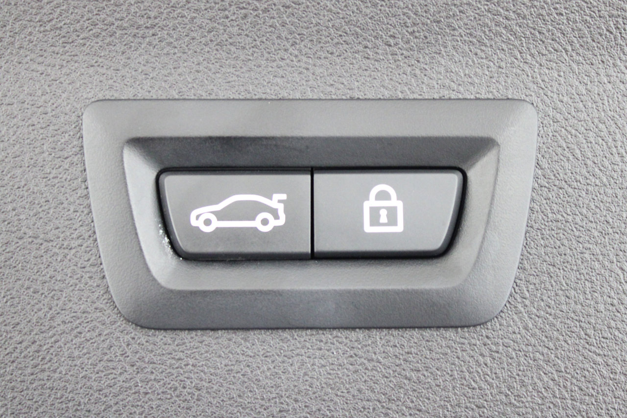 Used 2020 BMW X4 xDrive30i w/ Premium Package image 76