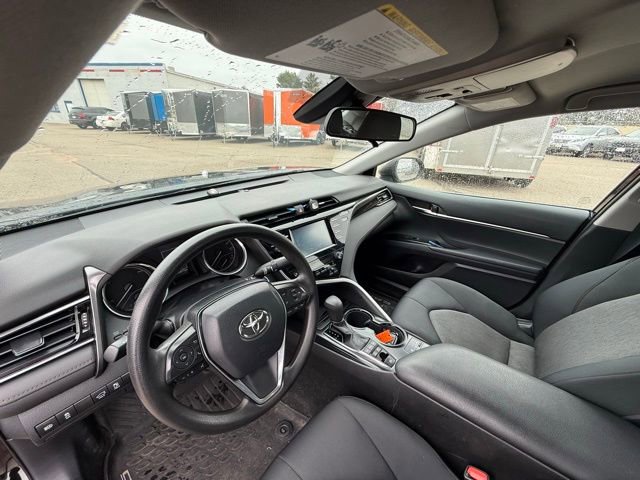 Used 2019 Toyota Camry LE FWD image 11