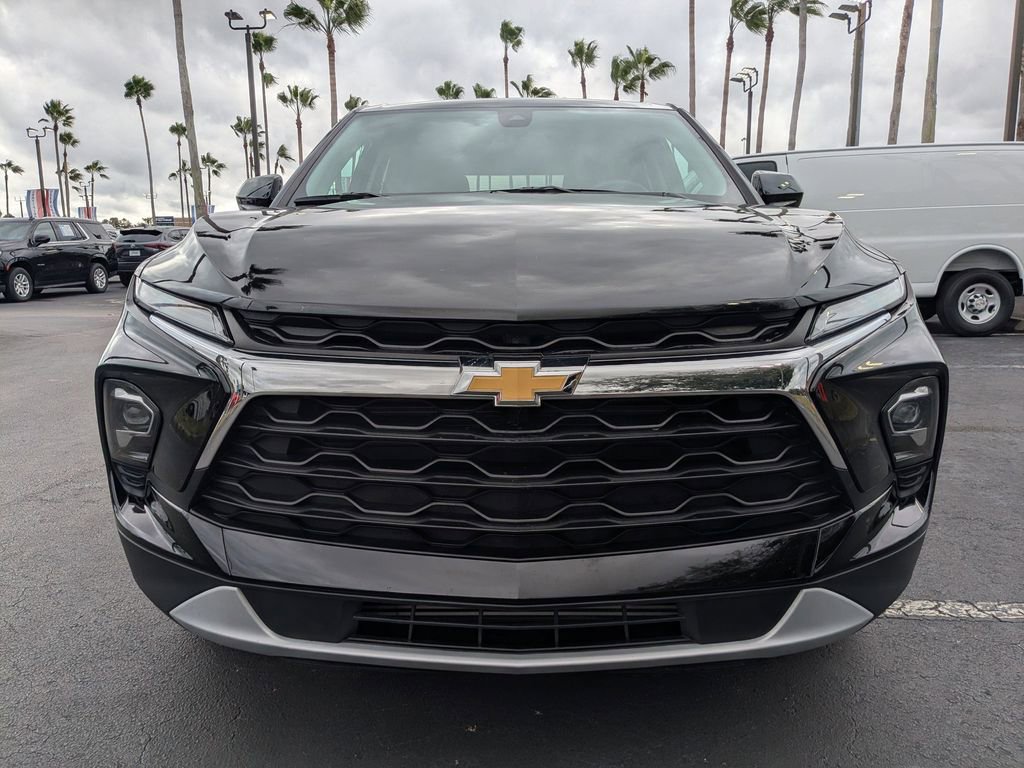 Used 2025 Chevrolet Blazer LT image 9