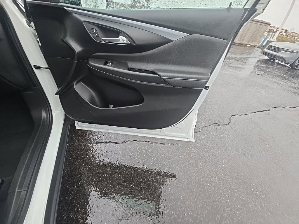 Used 2025 Buick Envista Preferred w/ Convenience I Package image 27