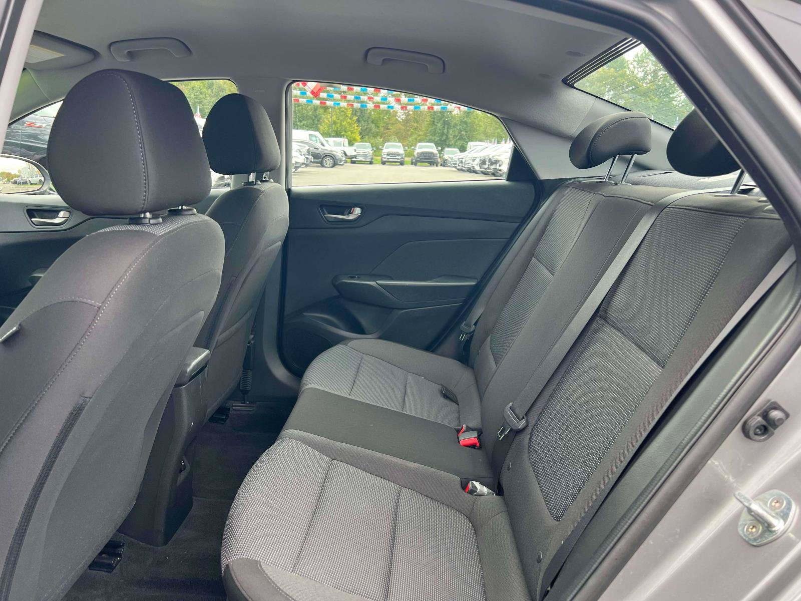 Used 2022 Hyundai Accent SEL FWD image 17