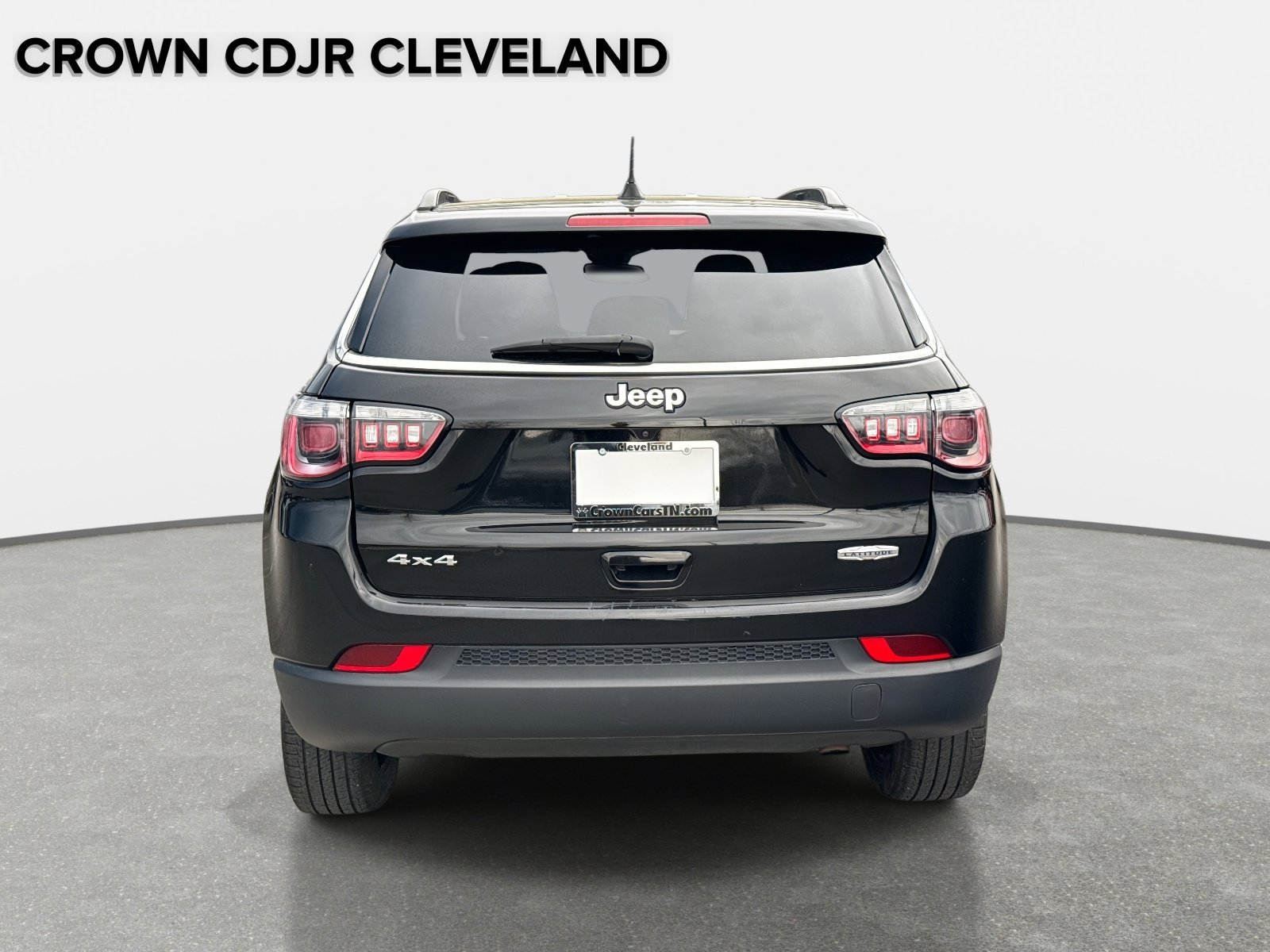 Used 2024 Jeep Compass Latitude AWD/4WD image 6