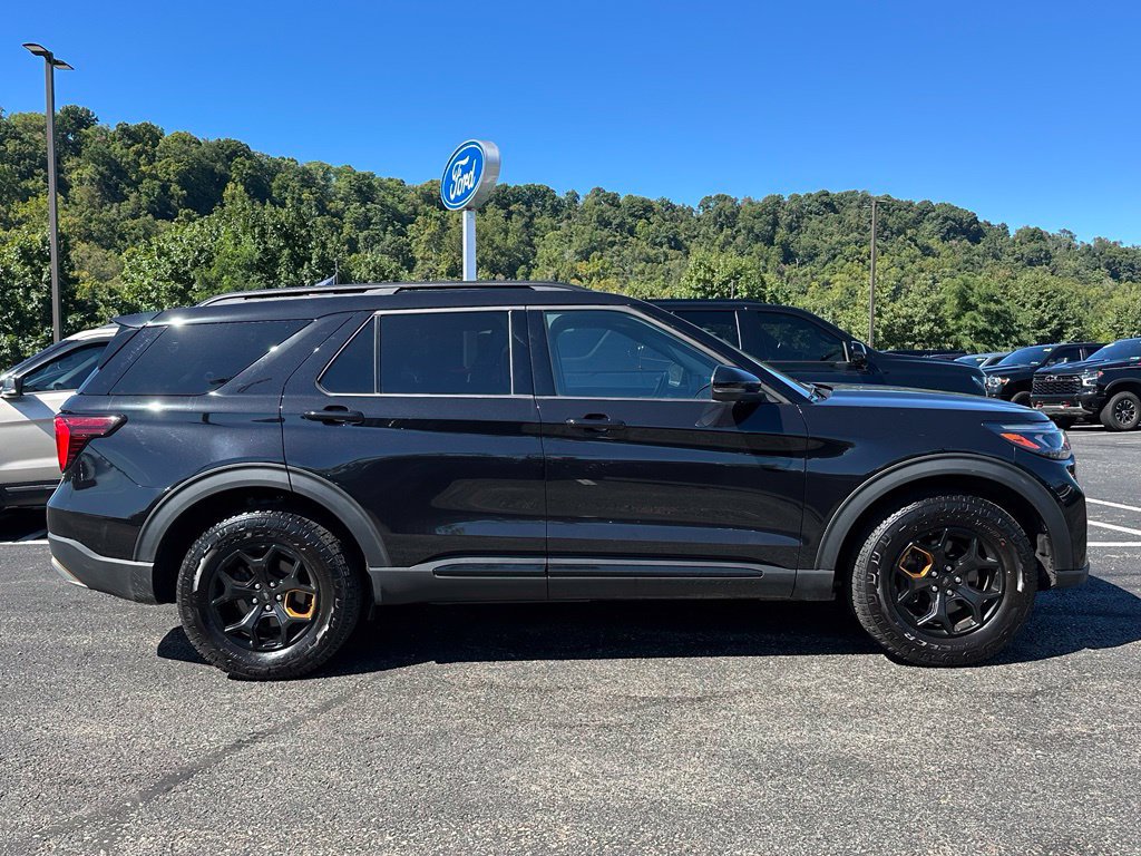 Used 2026 Ford Explorer Tremor w/ Tremor Convenience Package AWD/4WD image 4