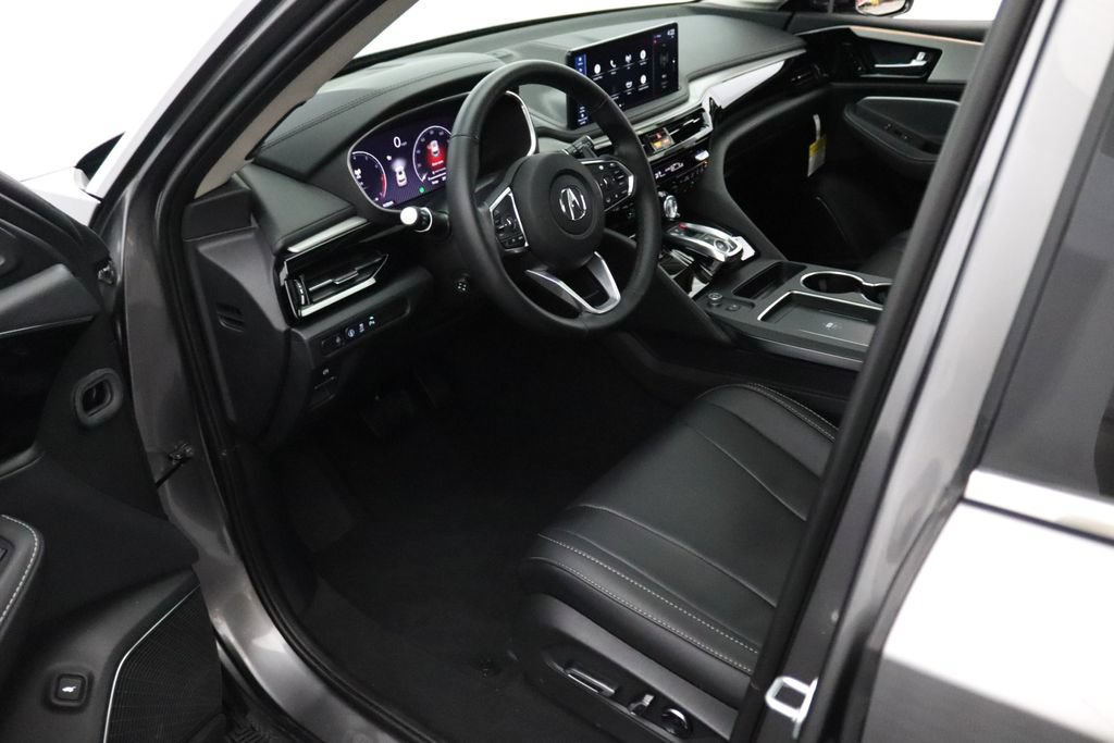 Certified 2026 Acura MDX w/ Technology Package AWD/4WD image 17