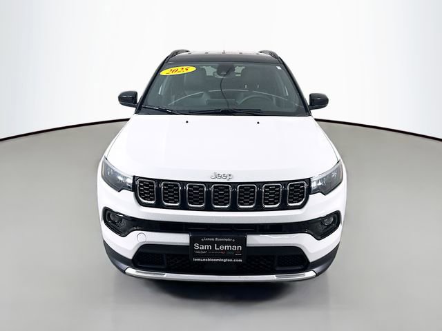 Used 2025 Jeep Compass Limited image 2