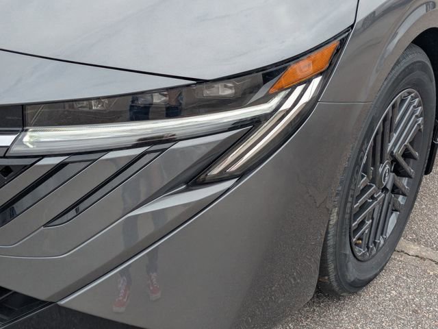 New 2026 Nissan Sentra SV w/ SV Convenience Package FWD image 9