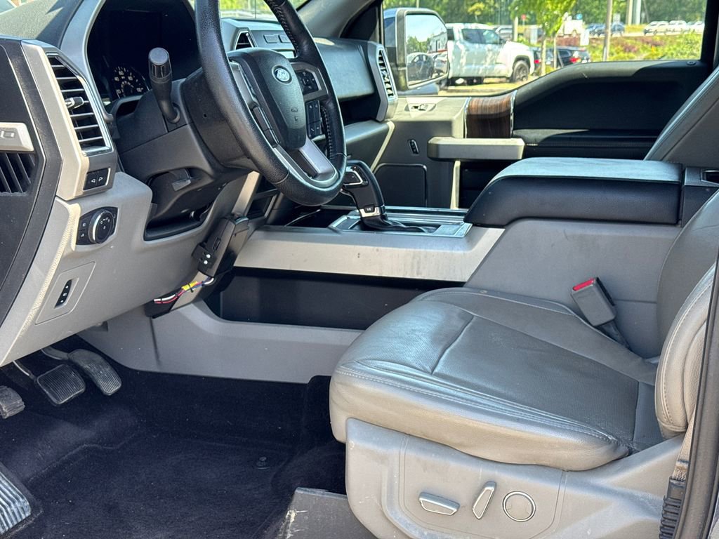 Used 2016 Ford F150 Lariat image 9