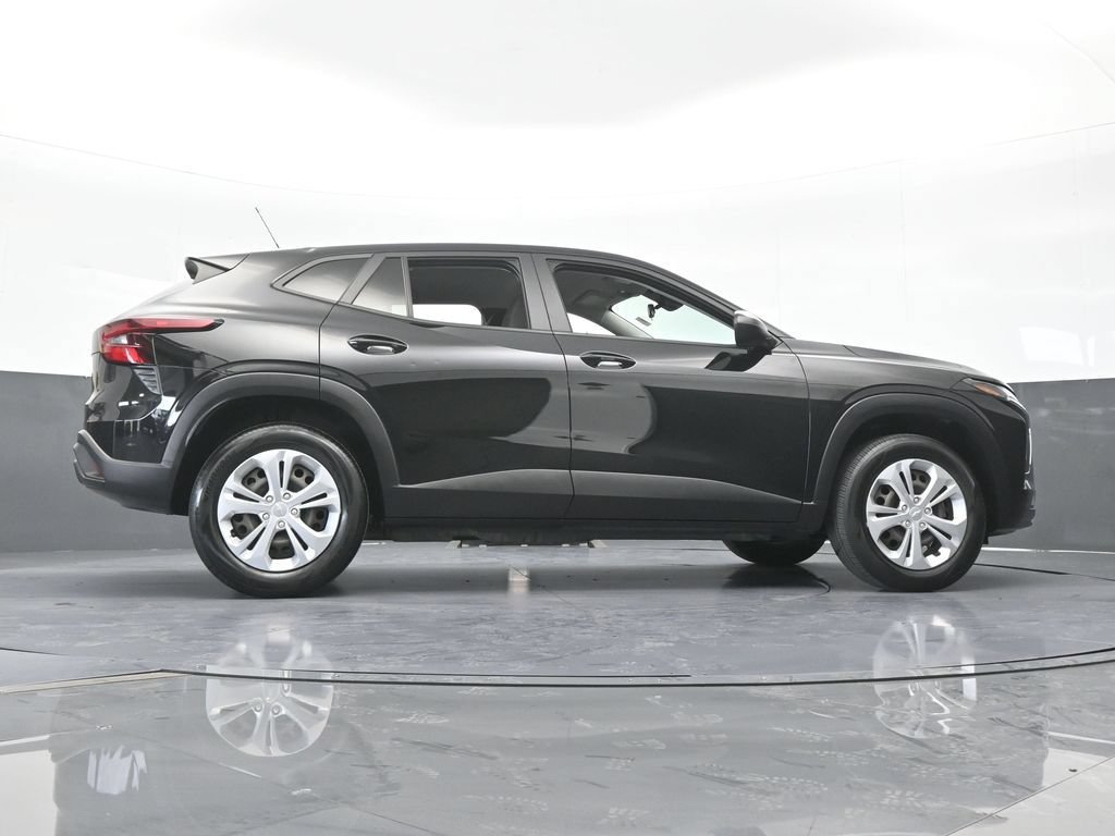 Used 2024 Chevrolet Trax LS FWD image 53