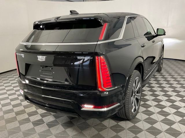 New 2025 Cadillac Escalade IQ Luxury 1 w/ Smart Trailering package image 8