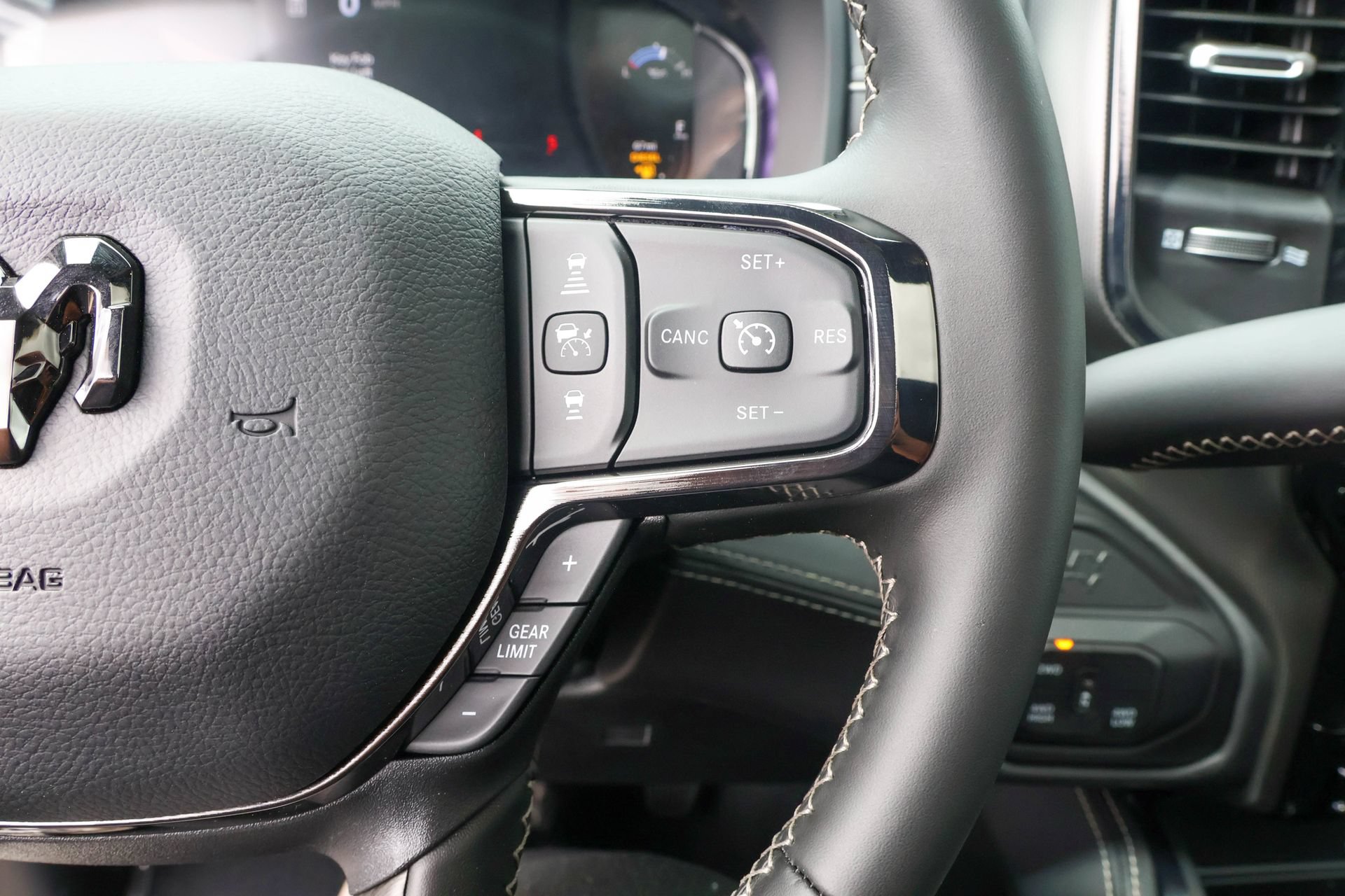 New 2026 RAM 2500 Limited AWD/4WD image 28