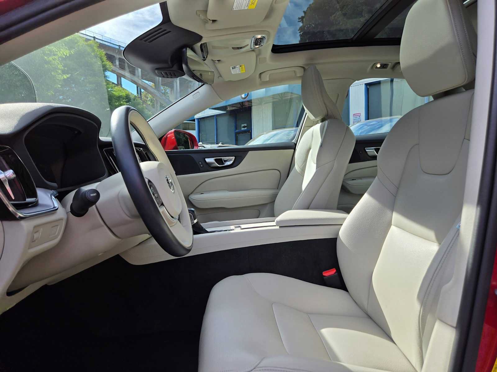 Used 2020 Volvo S60 T5 Momentum w/ Premium Package FWD image 20