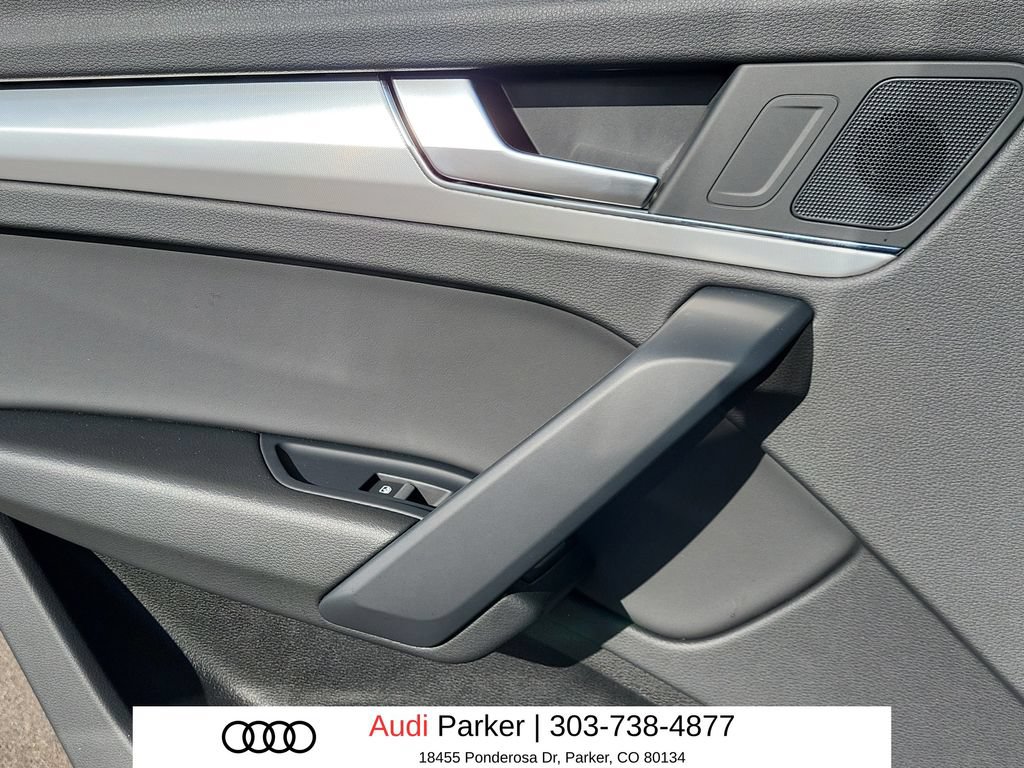 Used 2025 Audi Q5 2.0T Premium w/ Convenience Plus Package AWD/4WD image 10