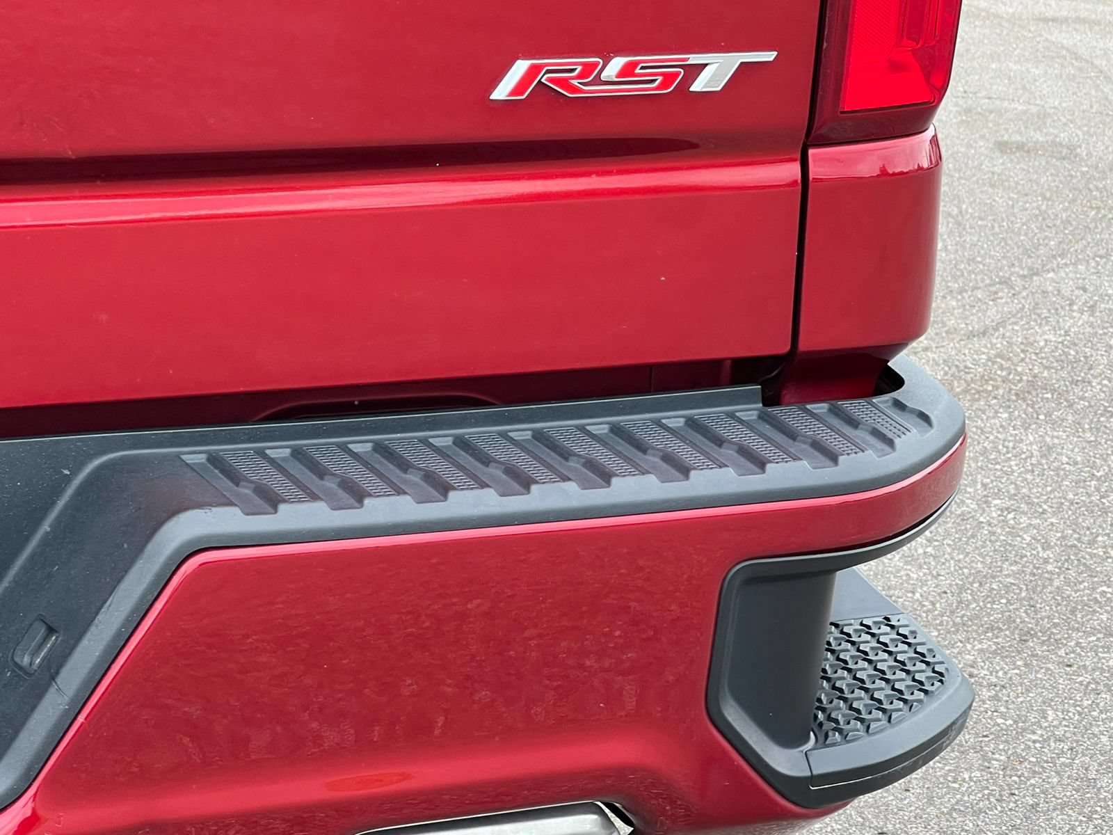 Used 2022 Chevrolet Silverado 1500 RST AWD/4WD image 12