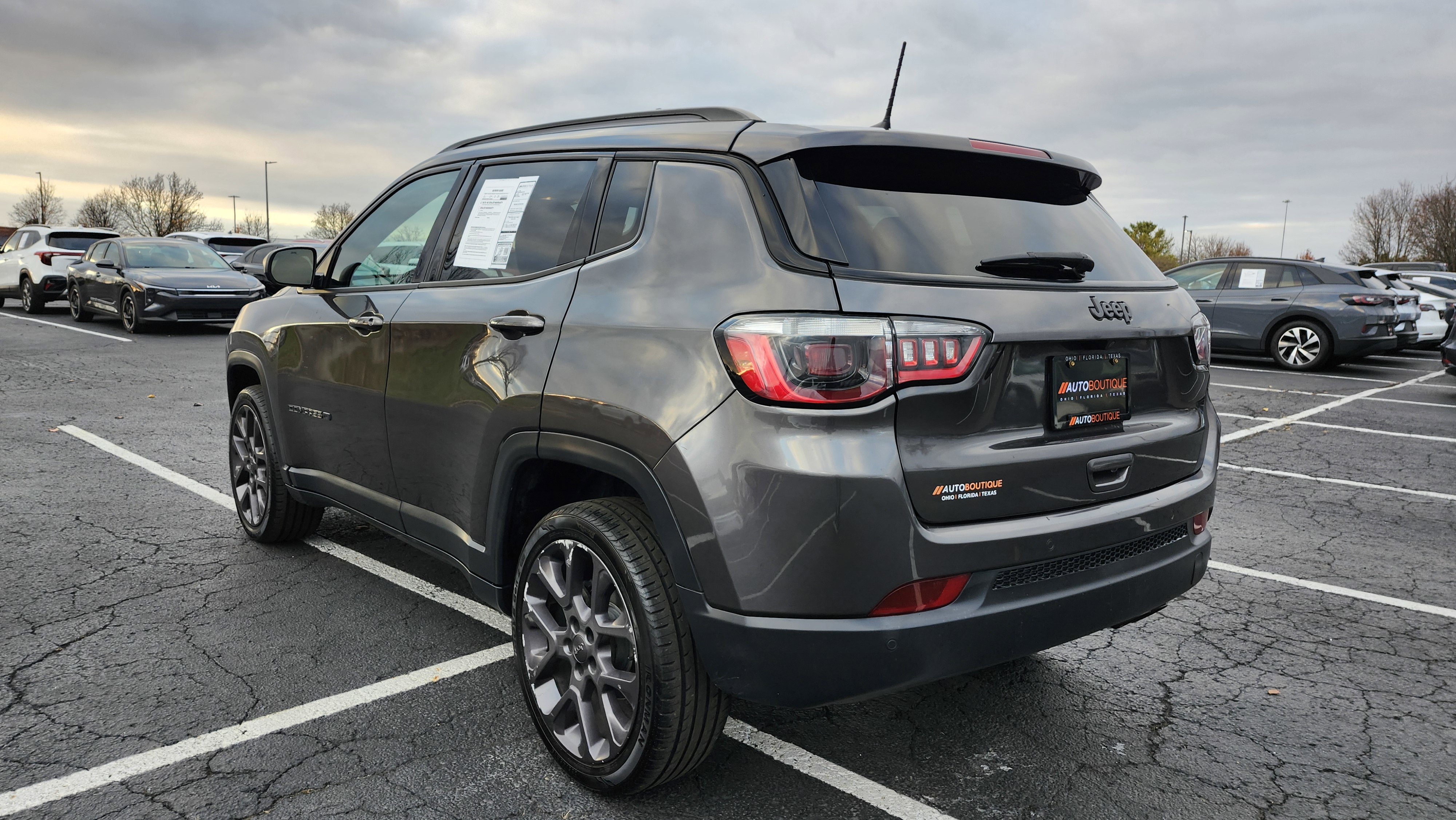 Used 2021 Jeep Compass Latitude w/ Driver Assistance Group image 16
