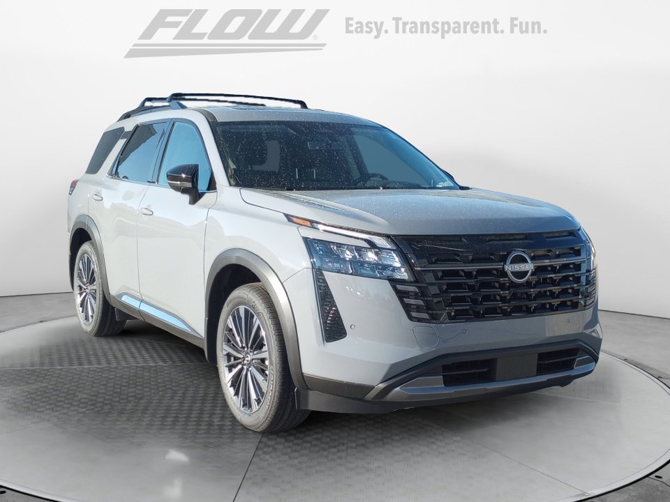 New 2026 Nissan Pathfinder Platinum w/ Accent Package FWD video 1