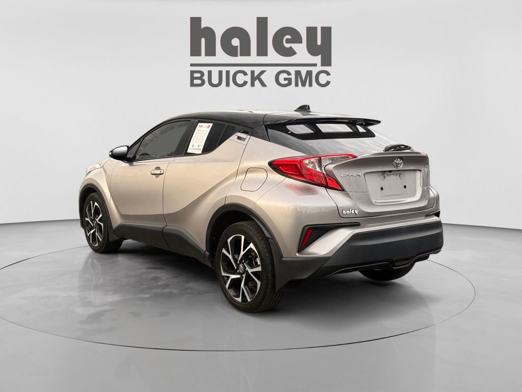 Used 2019 Toyota C-HR XLE image 3