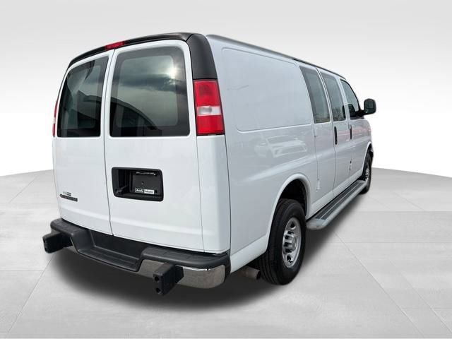 Used 2024 Chevrolet Express 2500 w/ Driver Convenience Package image 16