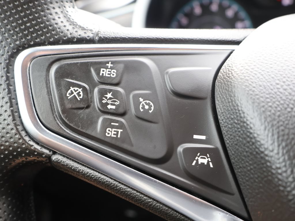 Certified 2025 Chevrolet Malibu LT FWD image 16