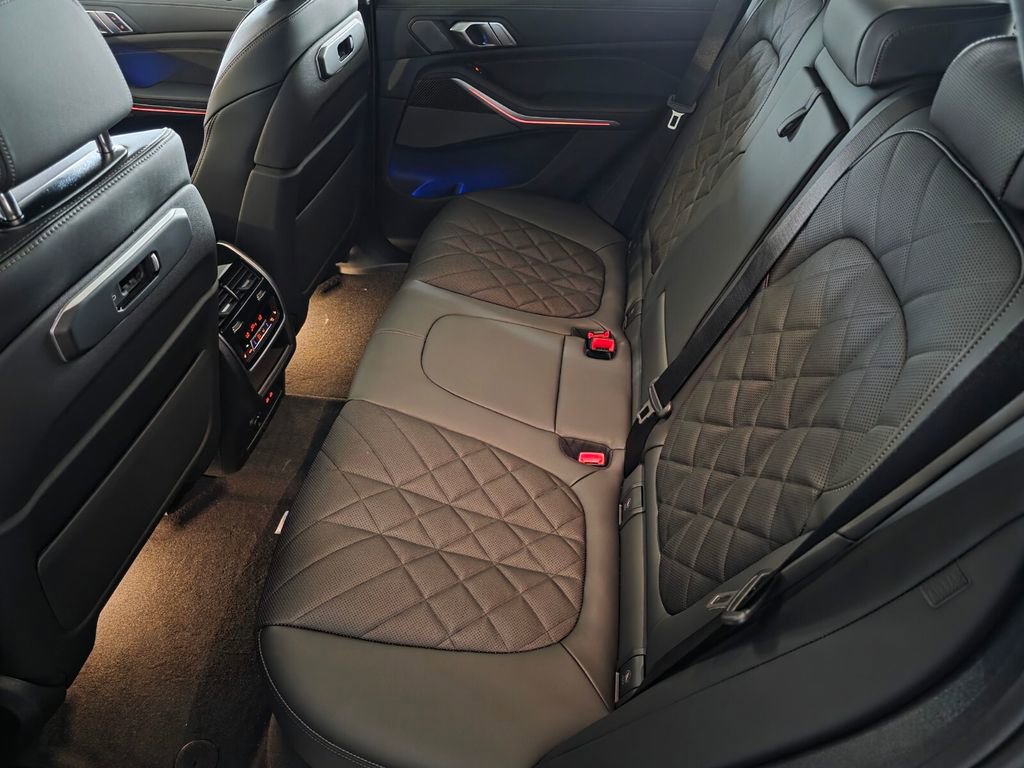New 2026 BMW X5 M60i image 12