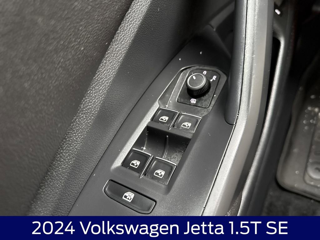 Used 2024 Volkswagen Jetta SE w/ Panoramic Sunroof Package image 25