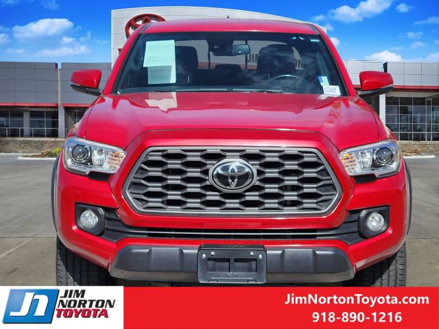 Used 2021 Toyota Tacoma TRD Off-Road image 2