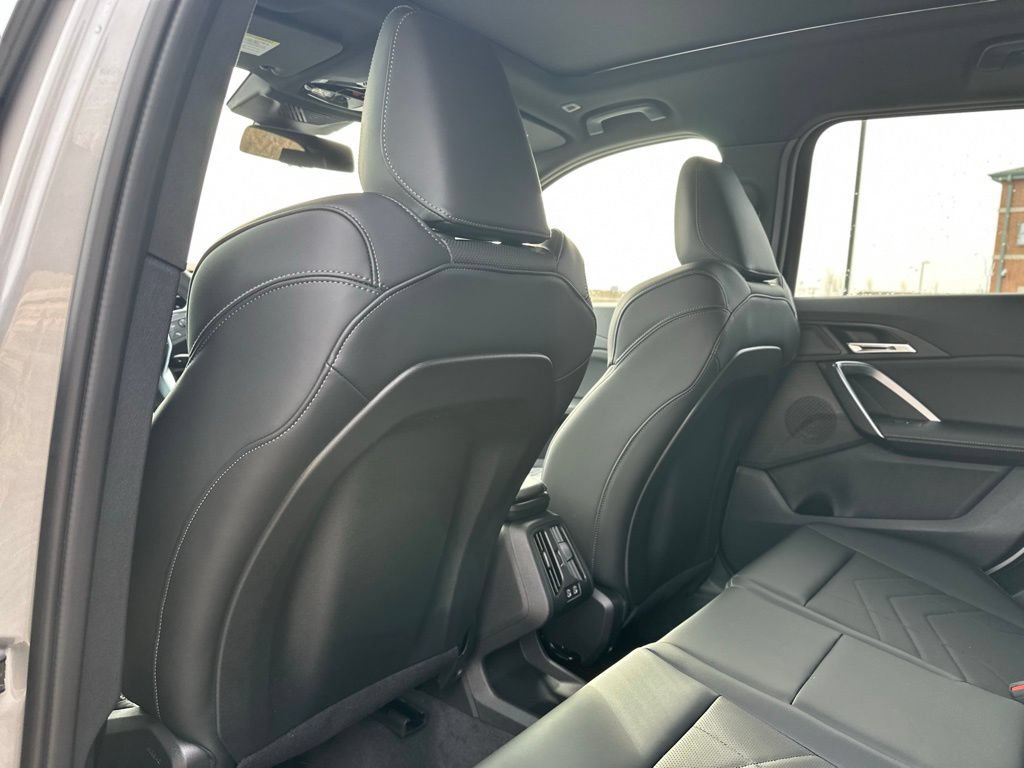 New 2026 BMW X1 xDrive28i w/ Technology Package AWD/4WD image 22