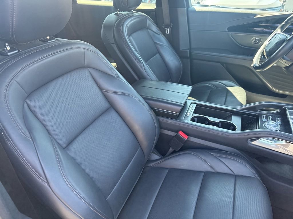 Used 2024 Lincoln Nautilus Premier w/ Jet Appearance Package image 41
