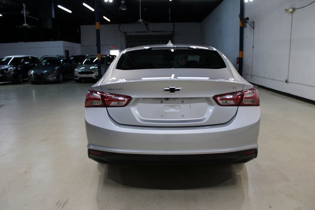 Used 2019 Chevrolet Malibu LT image 9