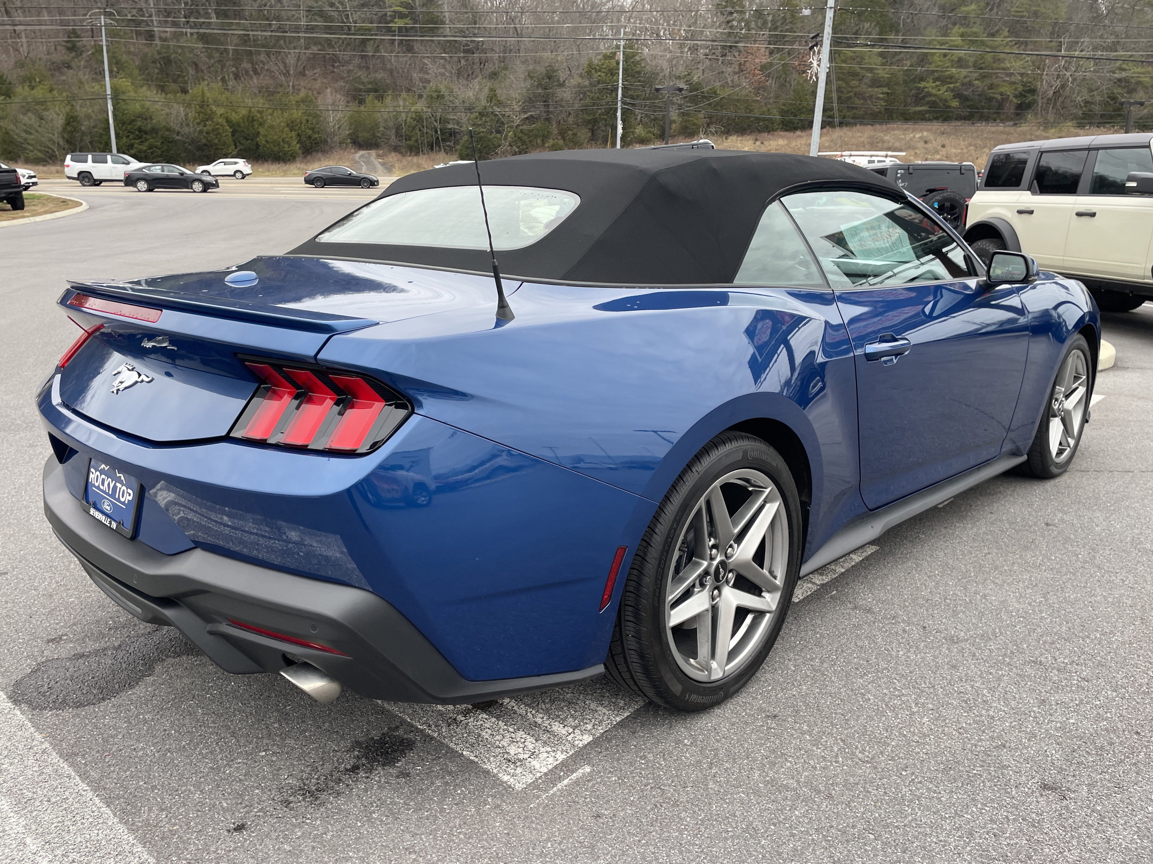 Used 2024 Ford Mustang Premium image 5