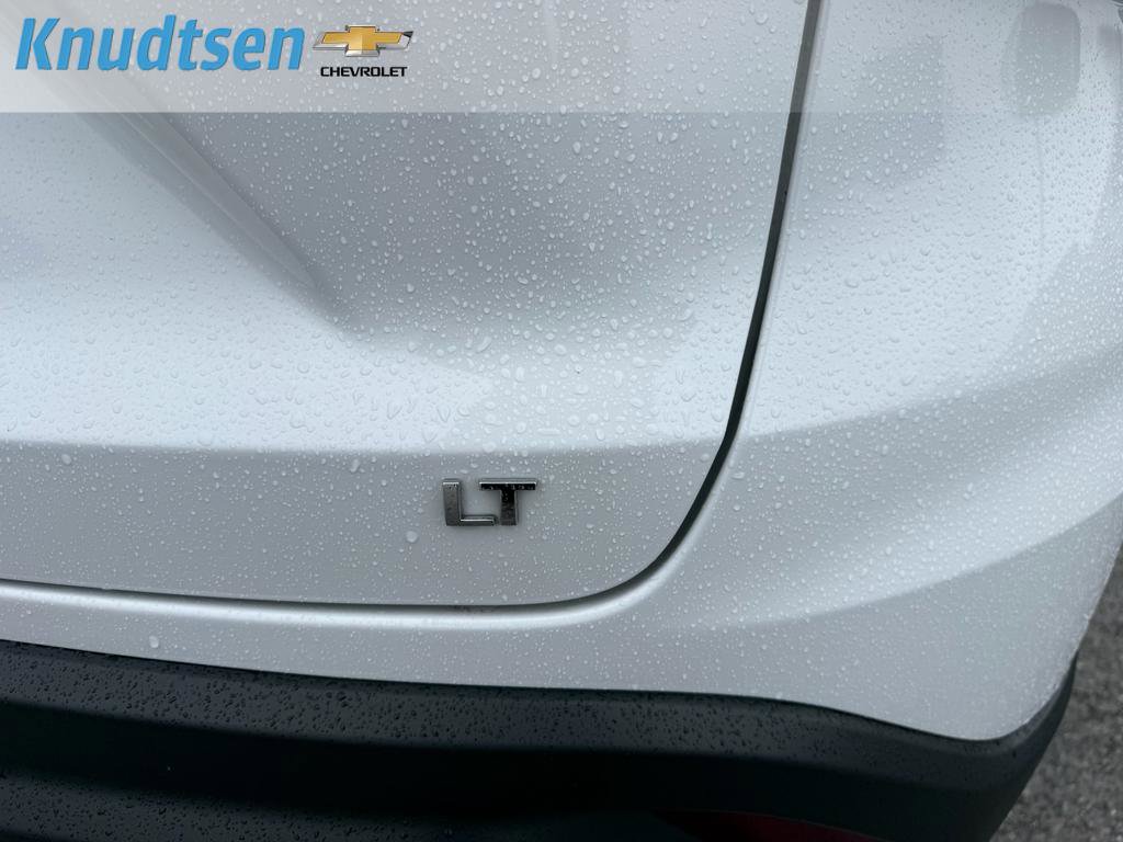 Used 2024 Chevrolet Trax LT w/ Driver Confidence Package image 9