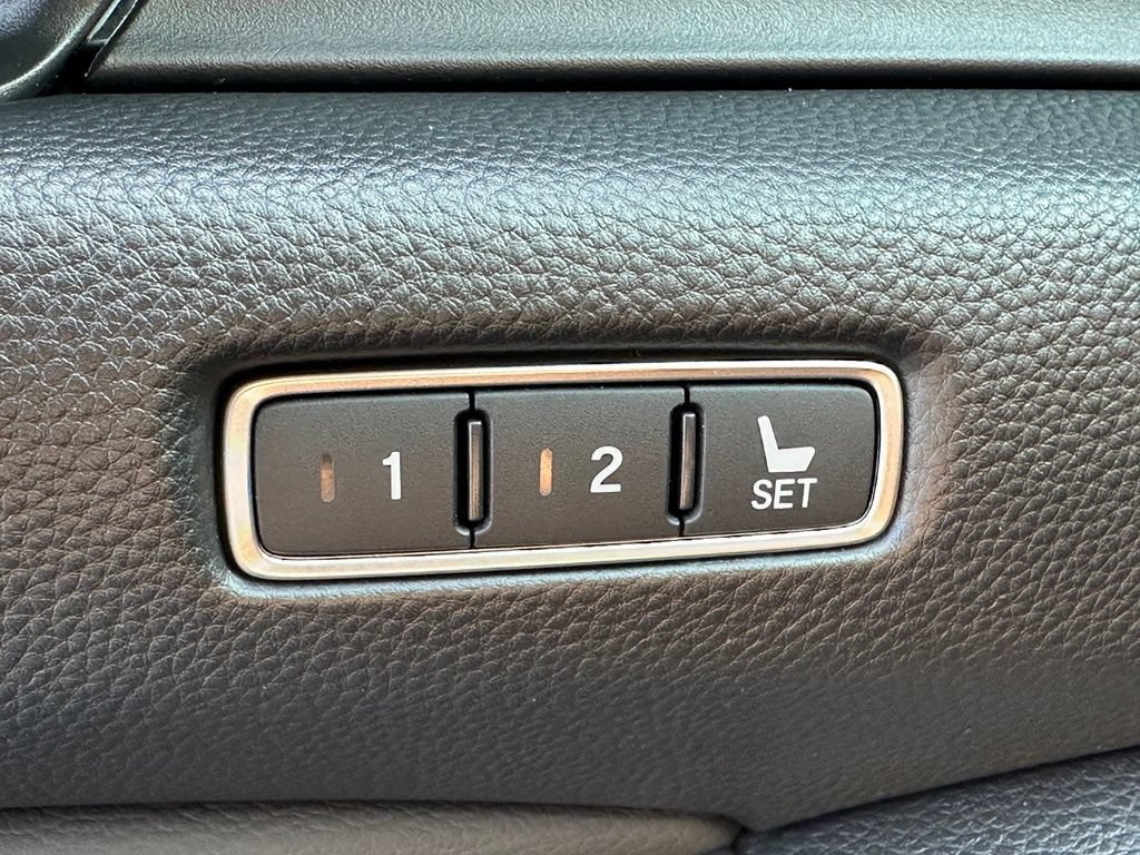 Used 2018 Honda Accord EX-L image 25