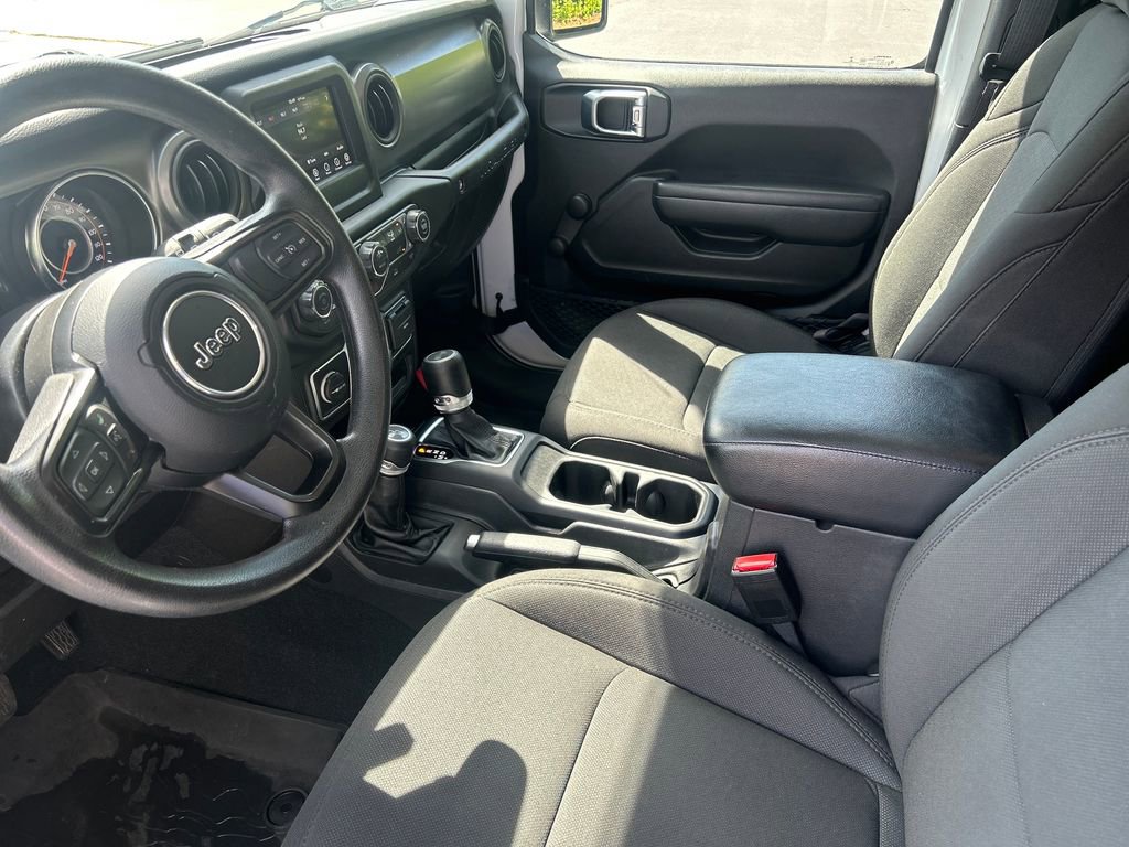 Used 2022 Jeep Wrangler Unlimited Sport AWD/4WD image 11