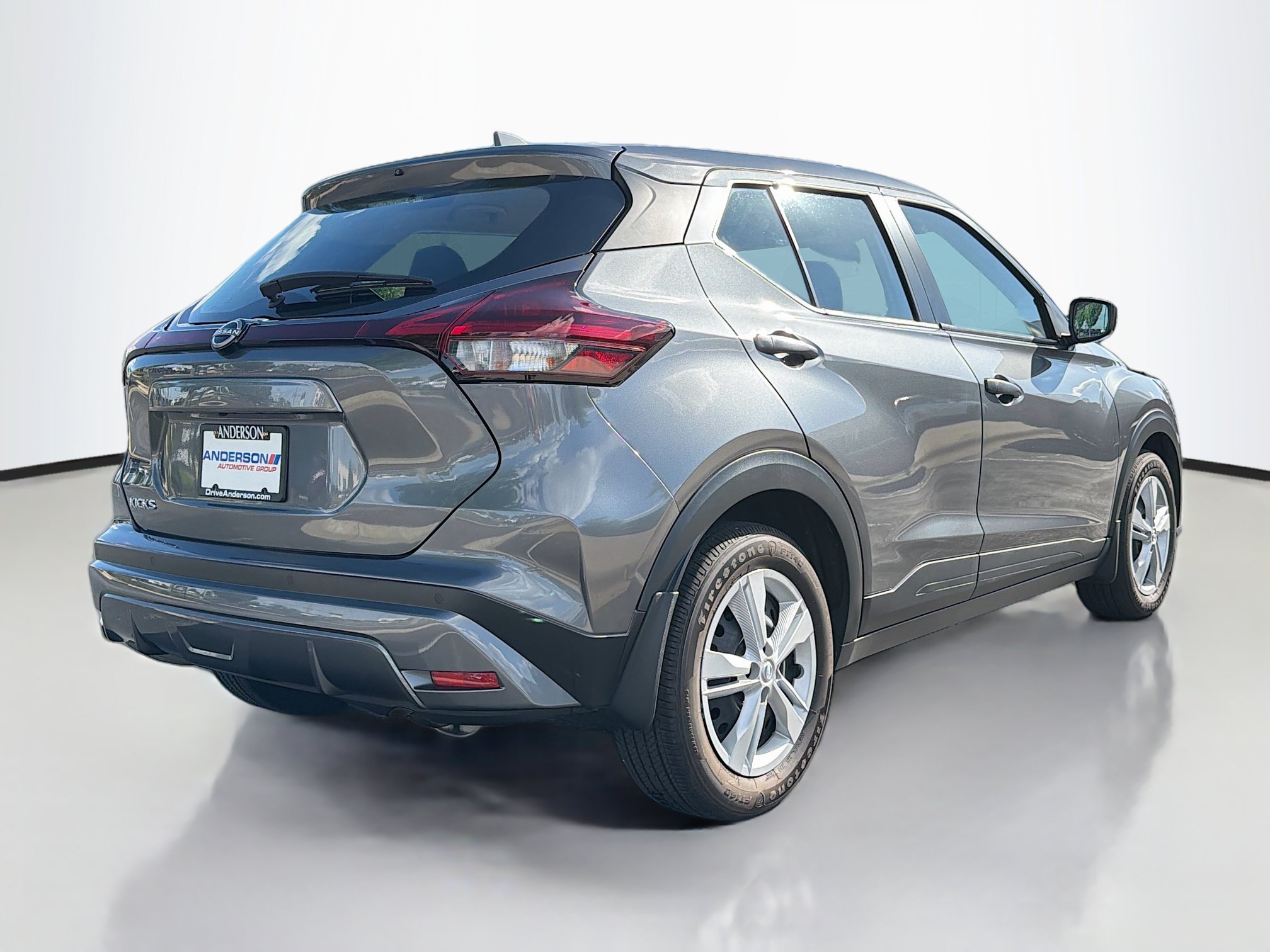 Used 2023 Nissan Kicks S FWD image 2