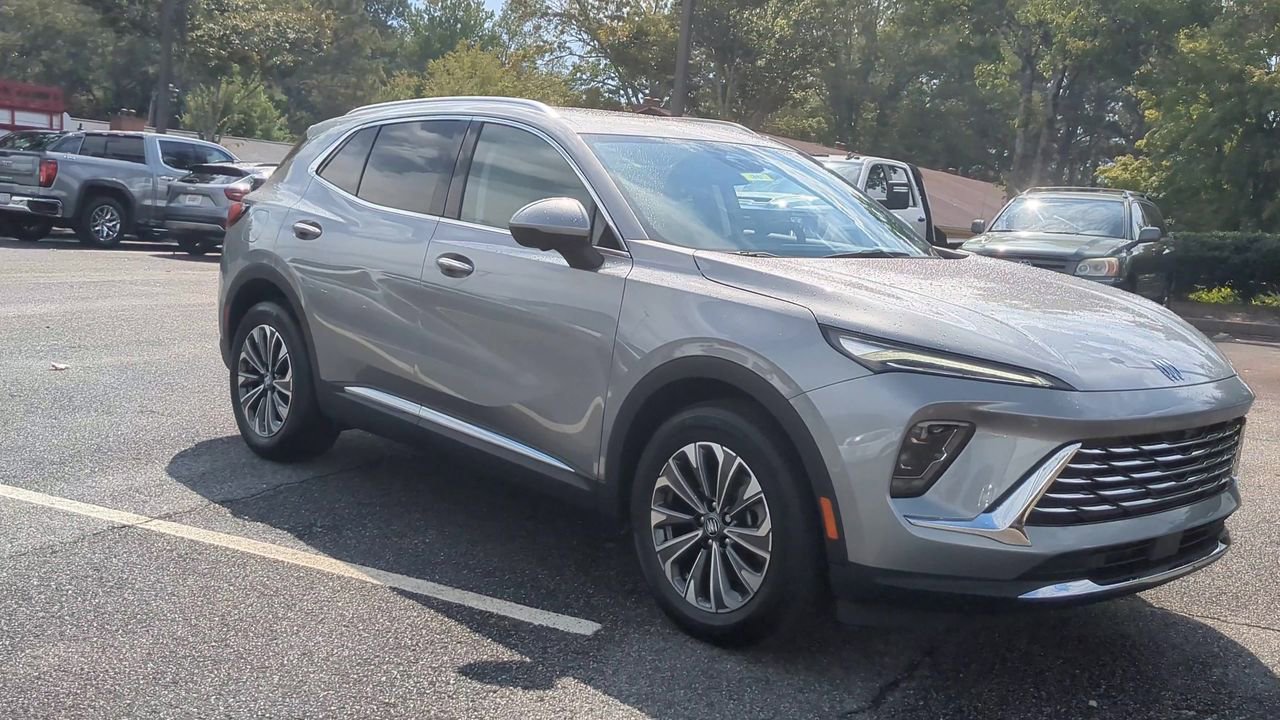 Used 2025 Buick Envision Preferred image 2