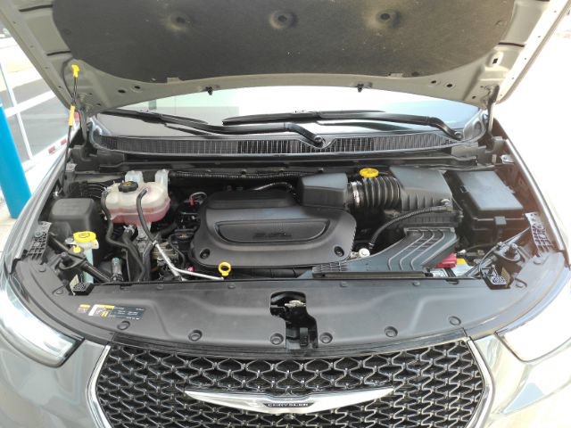 Used 2025 Chrysler Pacifica Select FWD image 57