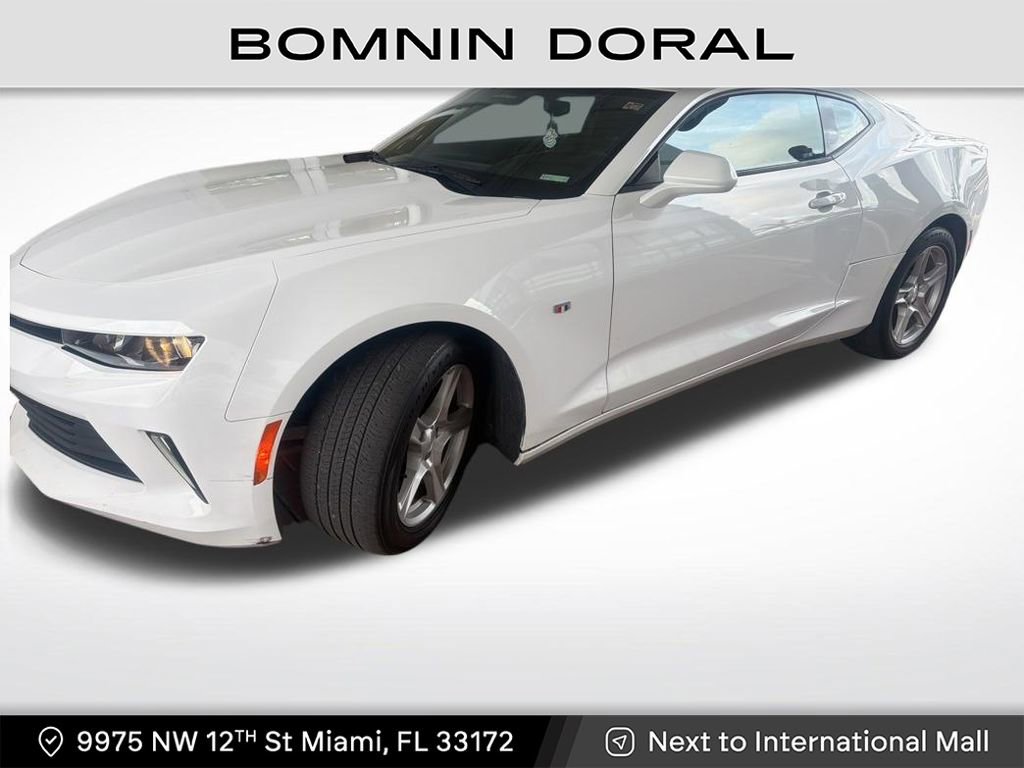 Used 2018 Chevrolet Camaro LT image 1