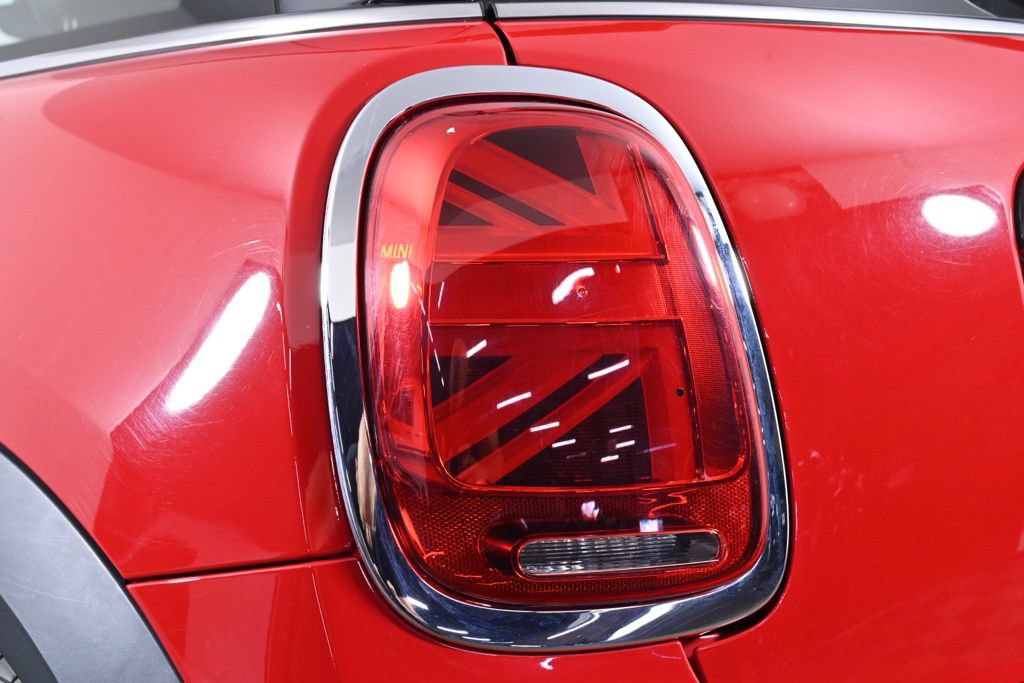 Used 2023 MINI Cooper 2-Door Hardtop FWD image 7