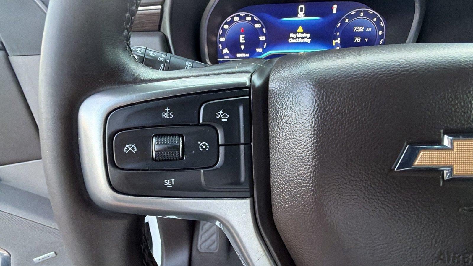 Used 2023 Chevrolet Suburban LT RWD image 30