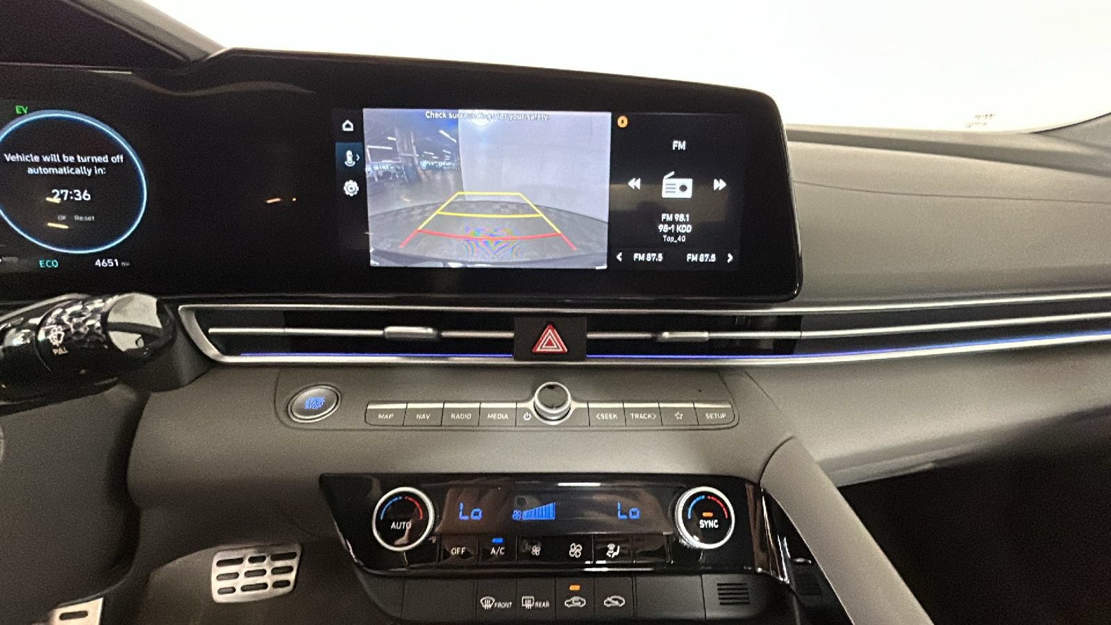 Certified 2025 Hyundai Elantra SEL FWD image 25
