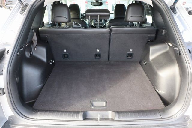 Used 2021 Jeep Cherokee Latitude Lux FWD image 31