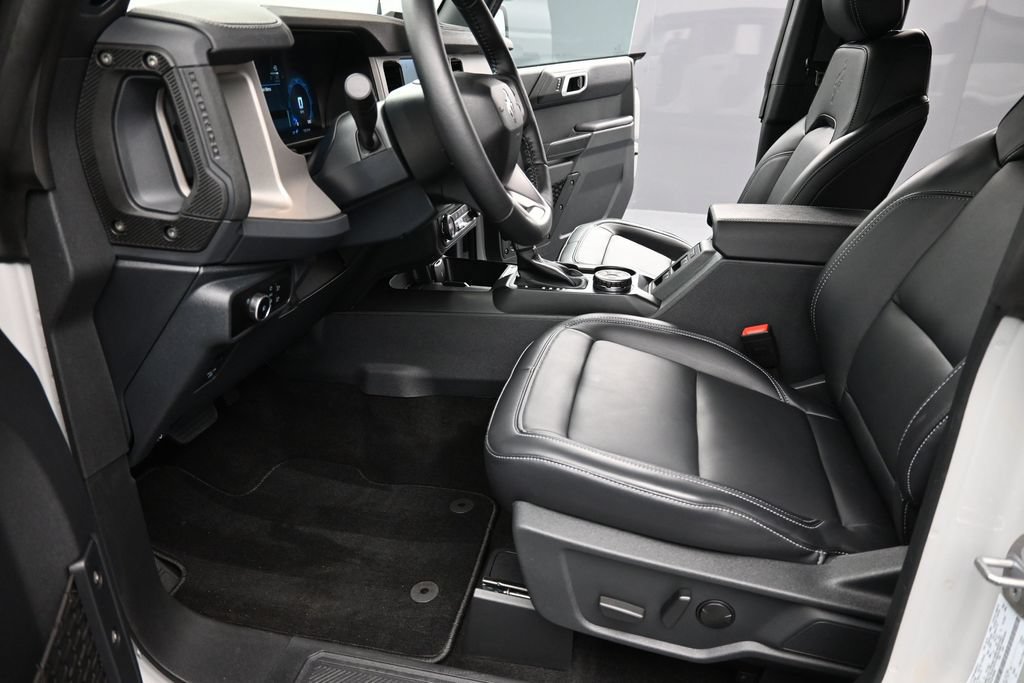Certified 2026 Ford Bronco Outer Banks AWD/4WD image 10