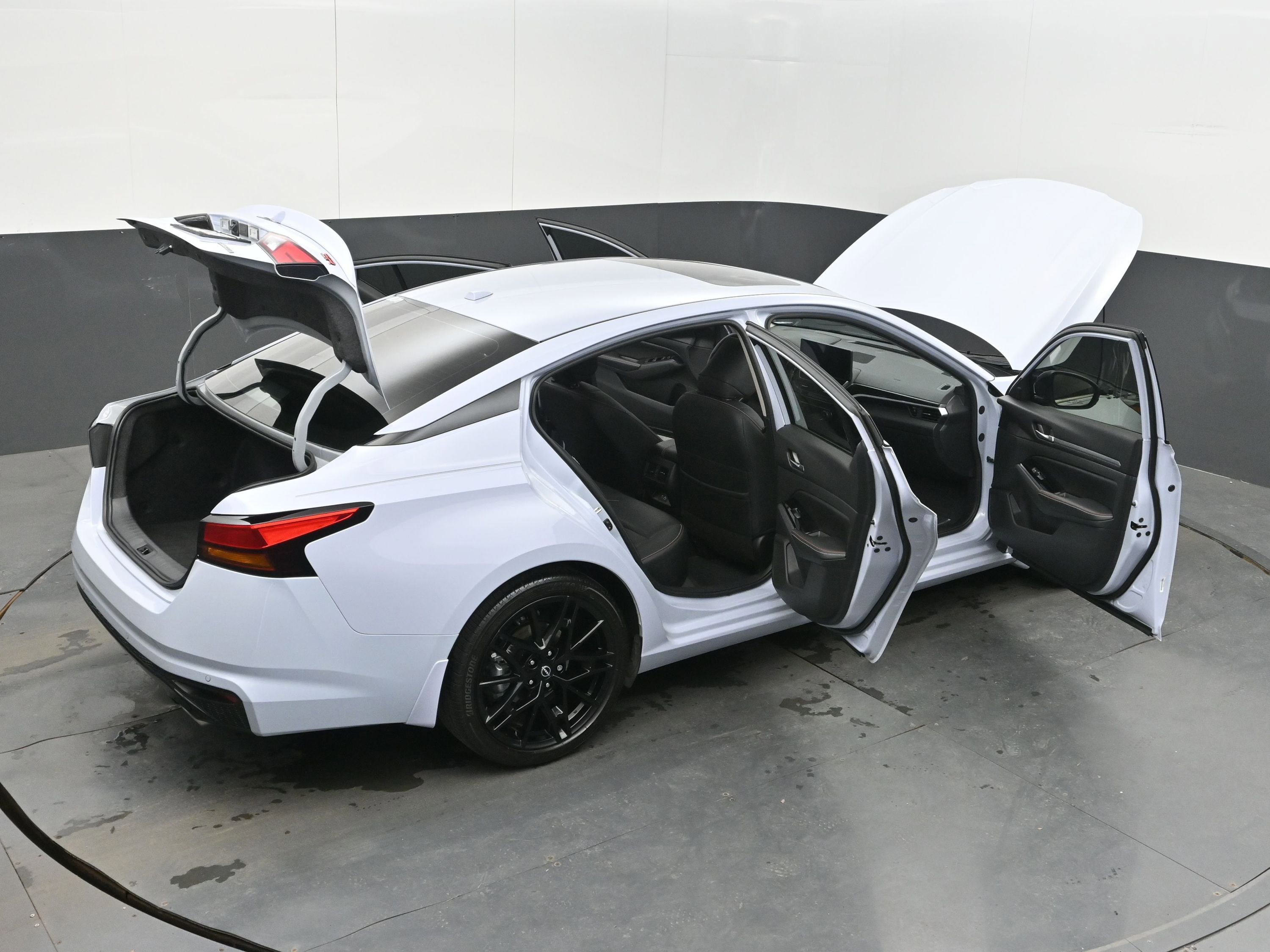 Used 2024 Nissan Altima 2.0 SR image 49