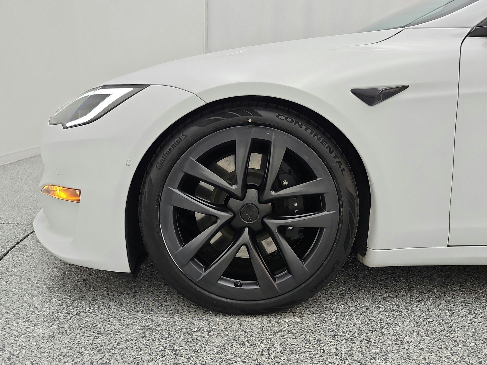 Used 2023 Tesla Model S Plaid AWD/4WD image 17
