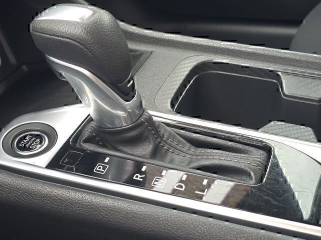 Used 2024 Nissan Sentra SV image 30