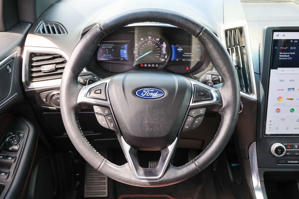 Used 2021 Ford Edge Titanium w/ Equipment Group 301A AWD/4WD image 8