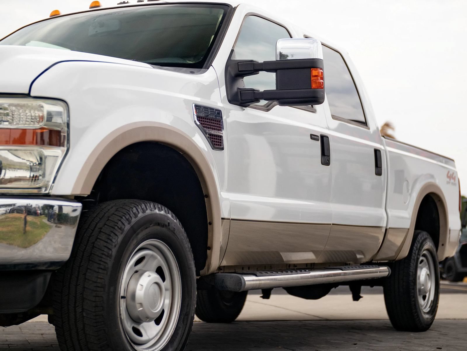 Used 2008 Ford F350 Lariat AWD/4WD image 6