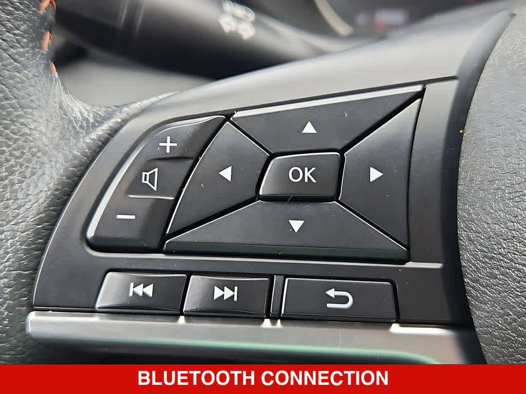 Used 2024 Nissan Versa SR FWD image 25