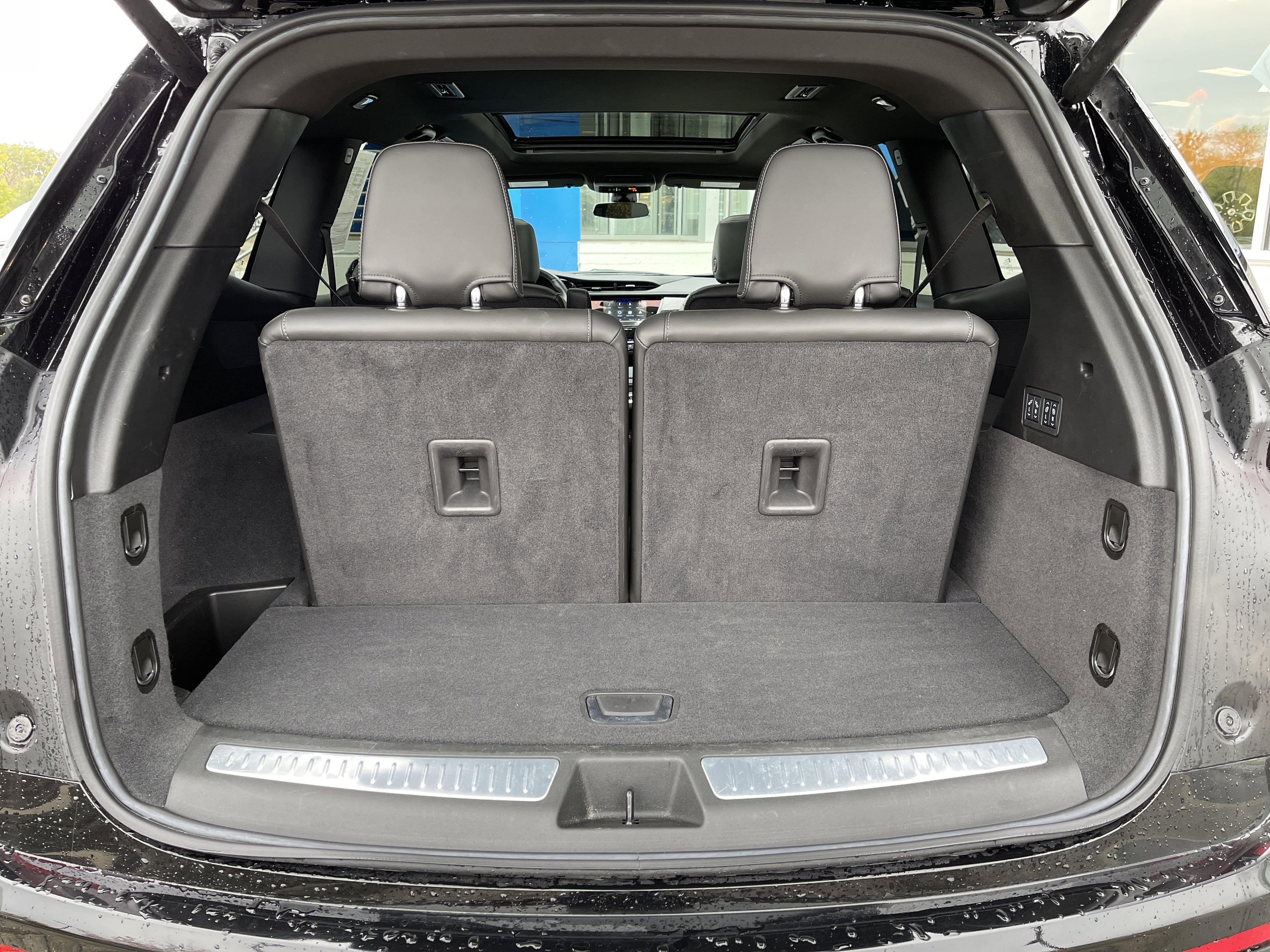 Used 2025 Cadillac XT6 Premium Luxury image 50