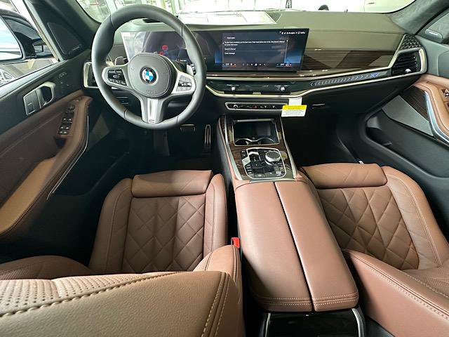 New 2027 BMW X7 xDrive40i w/ M Sport Package AWD/4WD image 7